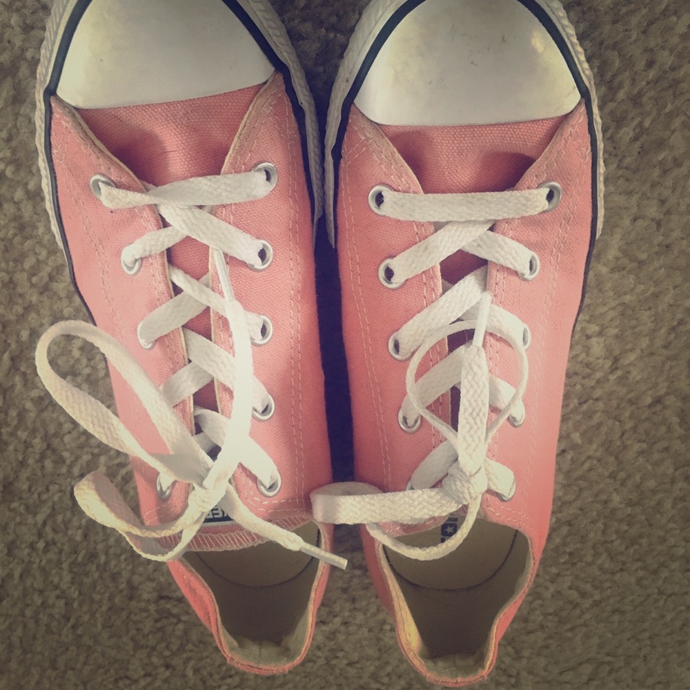 Baby pink kids converse